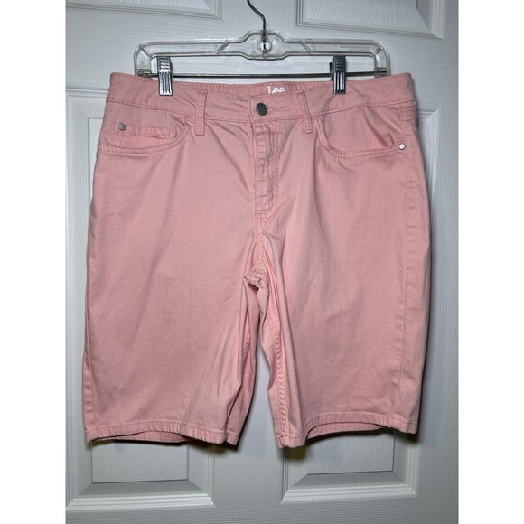 Lee Riders Women’s Midrise Bermuda Shorts Light Pink Size 10 (33” X 10”) - Picture 1 of 5